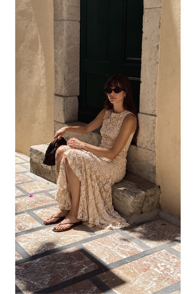 boneqa barcelona Lace Maxi Skirt with Flywheel Detail