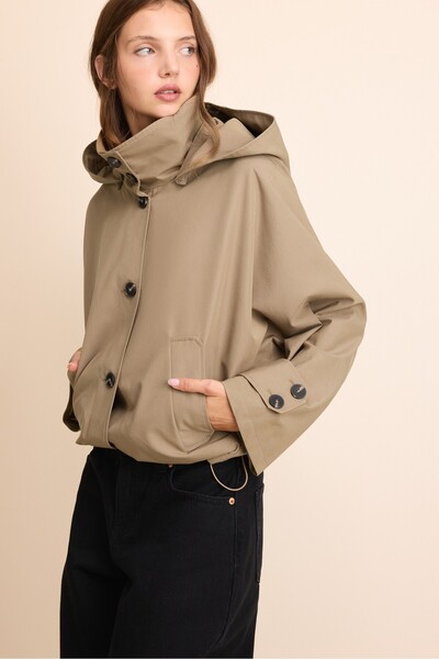 Stradivarius Kapüşonlu kısa oversize trençkot