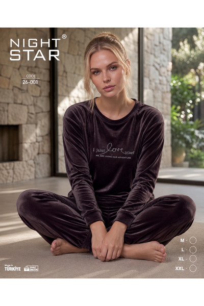Night Star طقم بيجامة بني مطبوع عليه I Just Love You من French Velvet