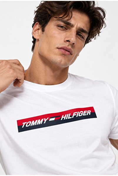 Tommy Hilfiger تي شيرت Granatowy المحسن بقصة عادية