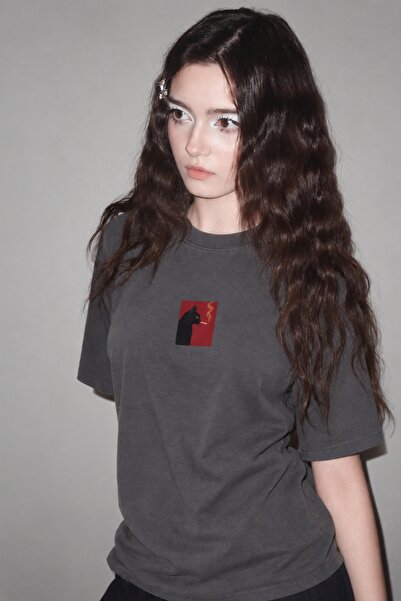 The Champ Clothing Kadın Oversize Tişört Noir Cat Baskılı Füme – Bisiklet Yak...