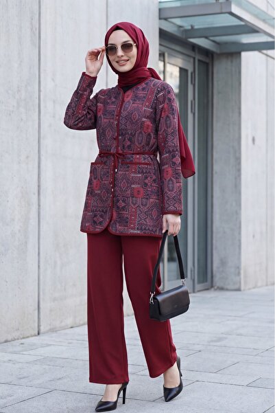 Modamorfo Top with Buttons, Pockets, Belt, and Patterned Trousers - Burgundy