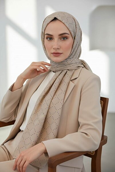 Vissona KREP V DESENLİ BEJ RENKLİ 75X195 KIRIŞMAZ ŞAL