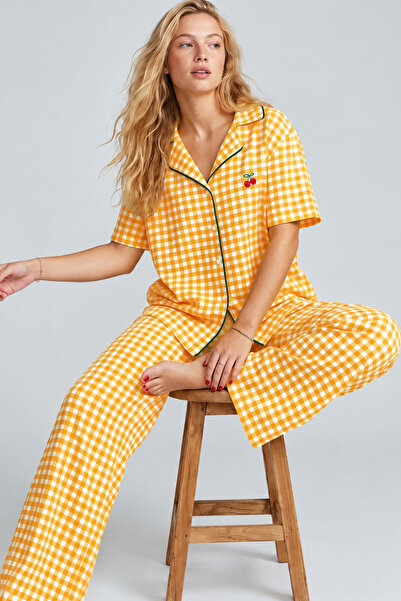 Siyah İnci sarı ekose kareli Nakışlı Düğmeli Biyeli İnce Soft Örme Pijama Tak...