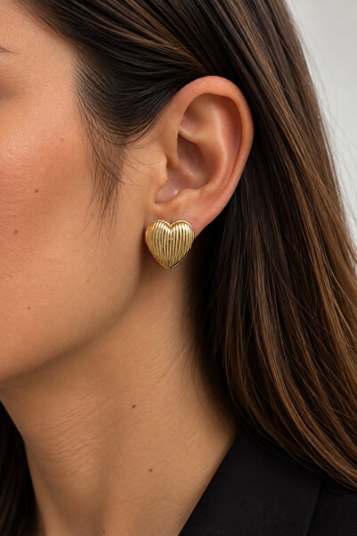 stravis Gold Color Textured Heart Earrings