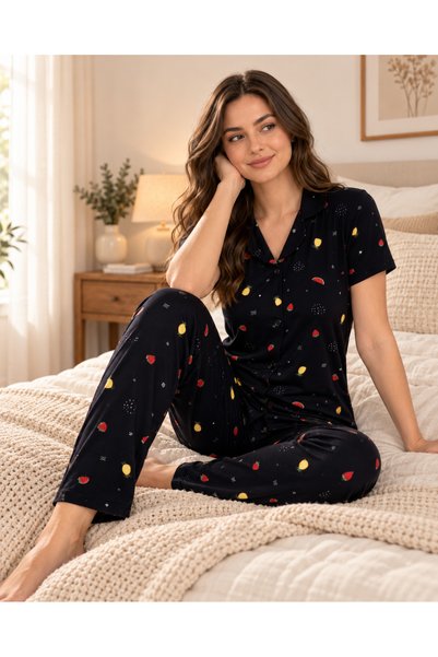 Yolk Siyah Kalp Desenli Düğmeli Kısa Kollu Pijama Takımı