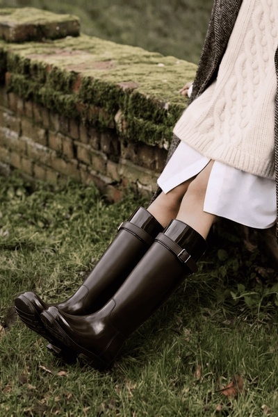SHOEBELLAS Cuky Acı Kahve Asimetrik Toka Detaylı Kadın Yağmur Çizme