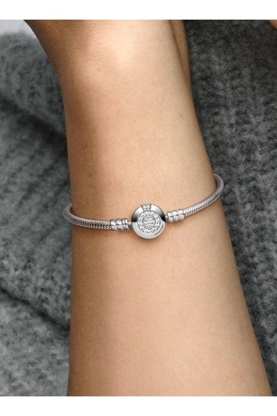 Lunarie Signature Clip Charm Bracelet with Crown Detail – Silver Color Tarnis...
