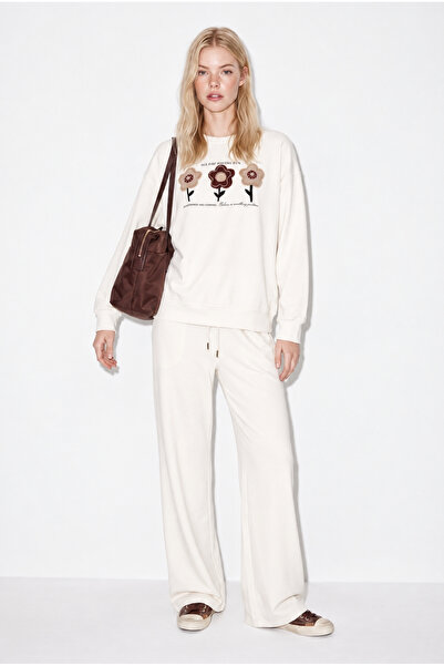 Bianco Lucci Women's Bead and Sequin Embroidered Oversize Sweat Loose Trouser...