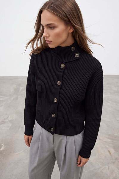 Trend Alaçatı Stili Women's Black Turtleneck Knitwear Cardigan Alc-X15881