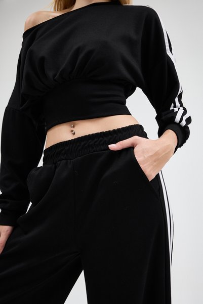 queencity Women's Modal Fabric Boat Neck Crop Track Suit Set
