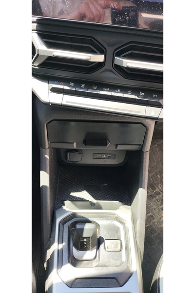 Renault Duster Ön Konsol Çekmecesi