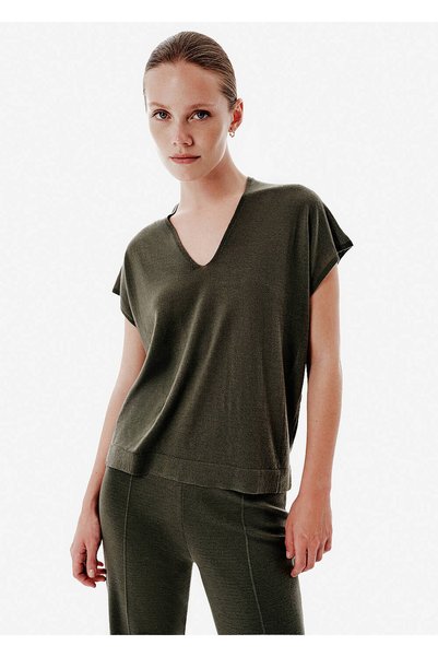 Knitss Thin Knit V-Neck Green Knitwear Top