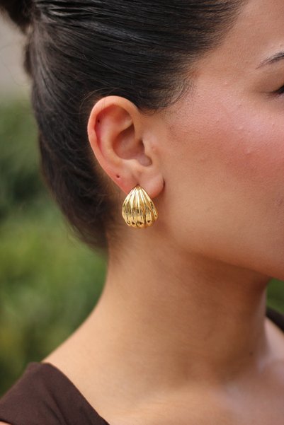 Vintage Çizgili Bombeli Gold Küpe