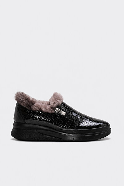 FAST STEP Genuine Leather and Fur Black Crocodile Women's Casual Shoes 411Kza717