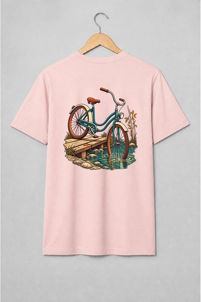 Generic Brand Tricou unisex cu Bicicletă vintage pe pod de lemn