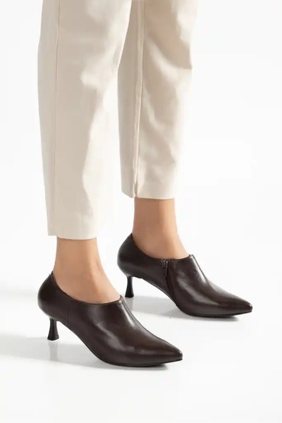 Pier Vino Brown Thin-Heeled Women's Genuine Leather Bootie Shoes Stylish Desi...