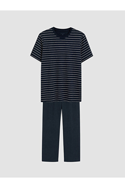 LC Waikiki Rmz Gi̇yi̇m Farkiyla Standard Fit Men's Pajama Set