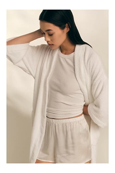 THE WHITE COMPANY رداء حمام نسائي من القطن العضوي الأساسي مع ياقة شال