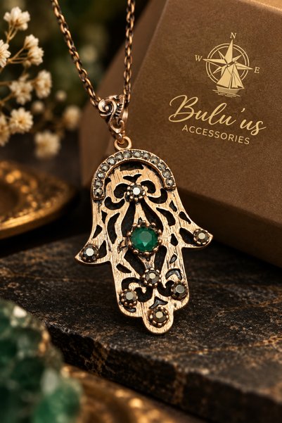 BULU'US ACCESSORIES Bronz Zümrüt Taşlı Fatma Ana Eli Kolye – Otantik Tasarım,...