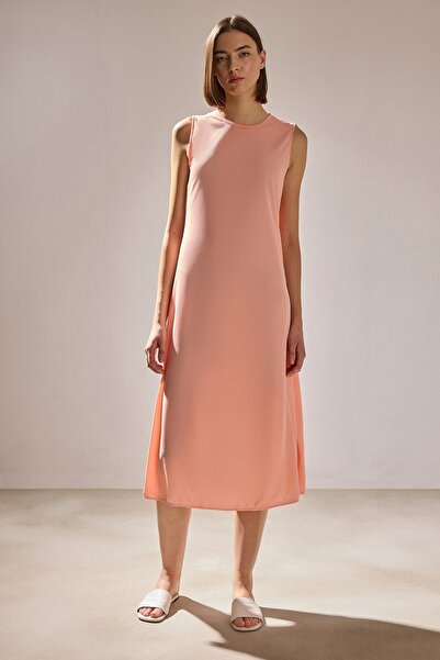 Touché Privé Sleeveless Bicycle Neck Lining Dress
