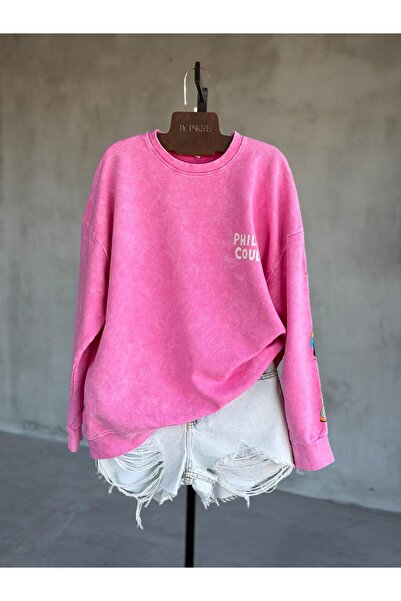 By Pakize Tasarım Taş Yıkamalı Sırt/Kol Figür Baskılı Sweatshirt