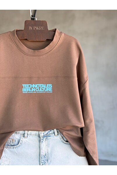 By Pakize Oversize Yazı Baskılı Sweatshirt