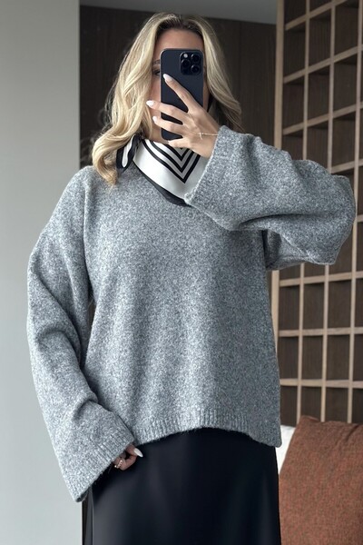 My Blog Gray Crew Neck Sweater - 2Y04621