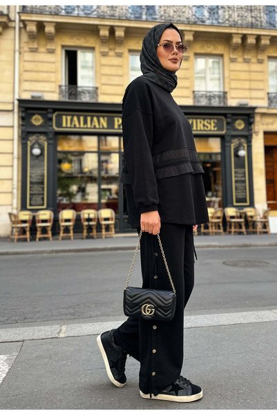 Aselim Hijap Moda طقم رياضي مودال للحجاب بتفاصيل زخرفية من روفينا - أسود