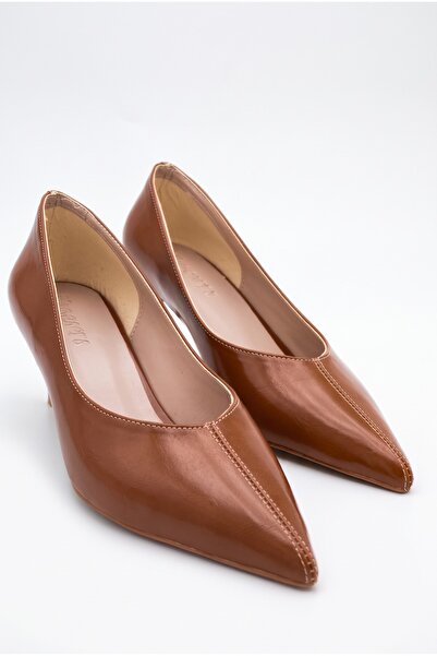 Redoxy Women's Kitten Heeled Casual Shoes with Sewing Detail