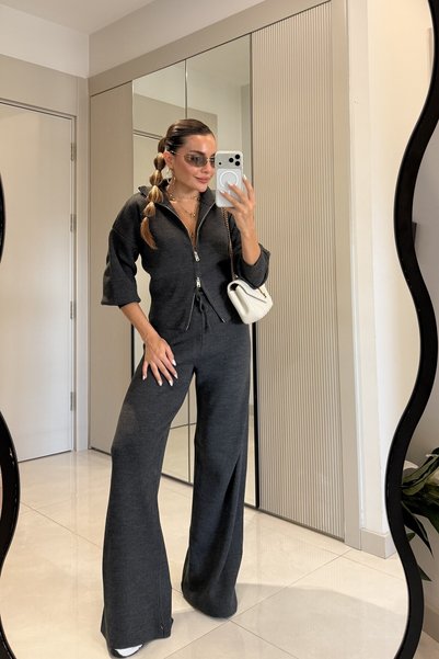 Gizem Ecemiş Maya Antrasit Fermuarlı Triko Takım