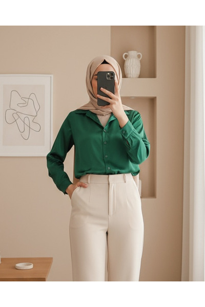 Modamorfo 3964 Lightly Flowing Satin Shirt - Emerald Green