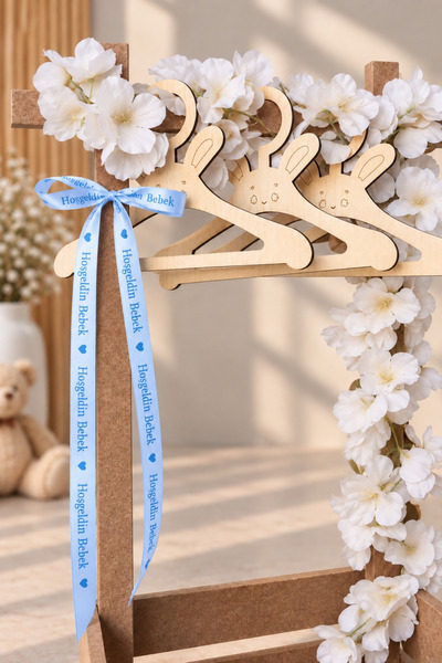 Nilsa Kişiye Özel İsimli Erkek Bebek Hediye Sepeti Doğal Renk Kasa Mavi Detaylı Çiçekli Kalp Bulut | Teyze Sepeti | Hala Sepeti | Babyshower Hediyesi | Kırk Uçurma Sepeti