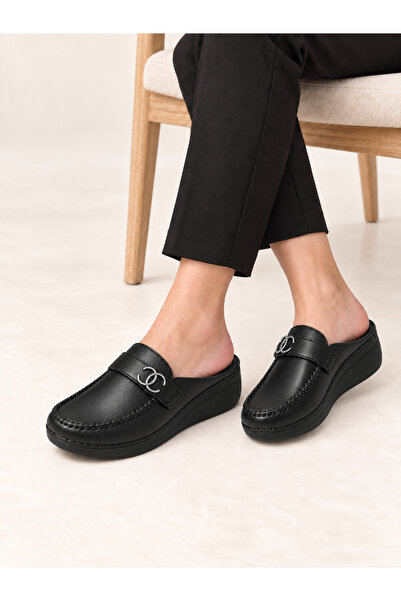 Trendline Women's Comfortable Closed-Toe Slippers