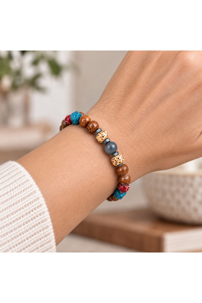 HER ŞEY NOTA www.herseynota.com Turquoise Gray and Wood Patterned Beaded Brac...