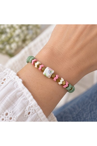 HER ŞEY NOTA www.herseynota.com Mint Green Pink Beaded Bracelet – Stylish Acc...