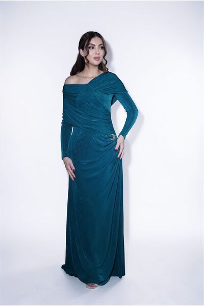 gmax Women's Black Shiny Textured Flowing Dress