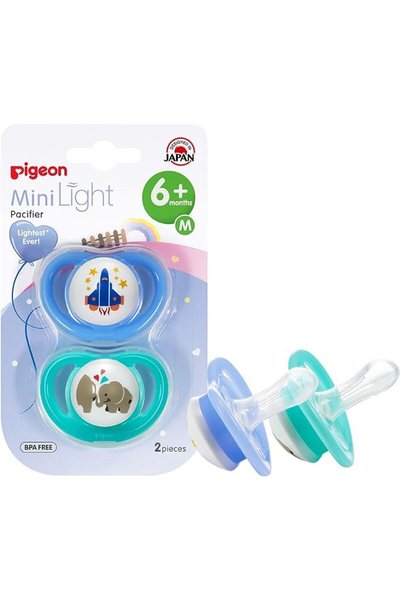 Pigeon Minilight Pacifier Double M (Colors And Photos May Vary)