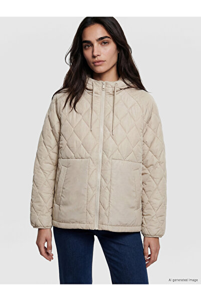 LC Waikiki Nevavm Lcw Vision Beige Hooded Quilted Women's Puffer Coat with a ...