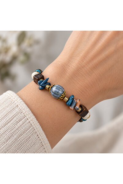 HER ŞEY NOTA www.herseynota.com Bohemian Inspired Blue and Cream Bead Detaile...