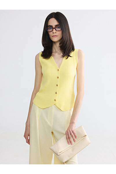 LC Waikiki Vizyon New Season Yellow V-Neck Women's Knitwear Vest