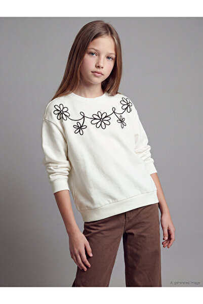LC Waikiki Alita City Lcw Kids Ecru Embroidered Girls' Thick Sweatshirt with ...