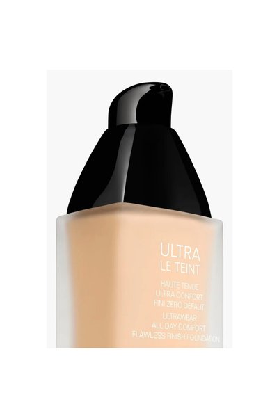 Chanel ULTRA LE TEINT, tüm sınırları zorlayan akıcı fondöten: ultra tutuş, ko...