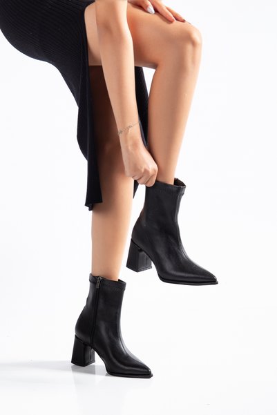 can feta Pointed Toe Winter Stretch Comfortable Black Faux Leather Imported Shoes