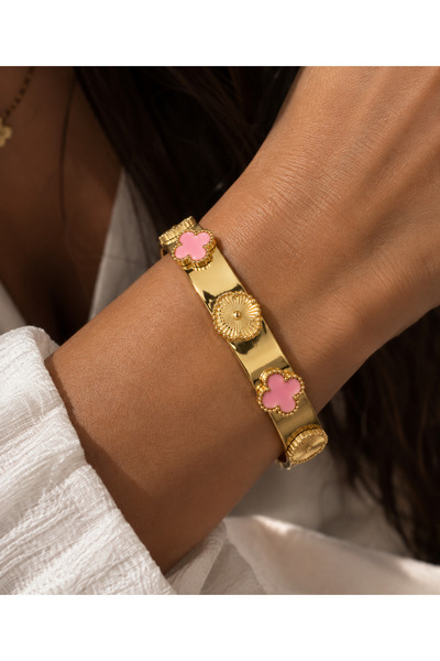Minimal Glow 316L Paslanmaz Çelik Altın Sarısı Pembe Mineli Yonca ve Motifli Kelepçe Bileklik⁠