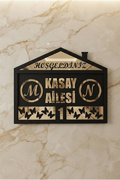 Kişiye Özel Kelebek Figürlü Kapı İsimliği 20x25 cm Siyah Mdf&Altın Pleksi