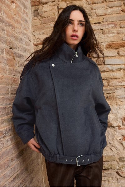 Stradivarius Patletli kemerli ceket