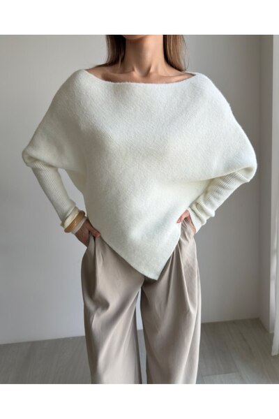LAMİFUSTORE Kadın Kayık Yaka Yarasa Kol Asimetrik Oversize Triko Kazak