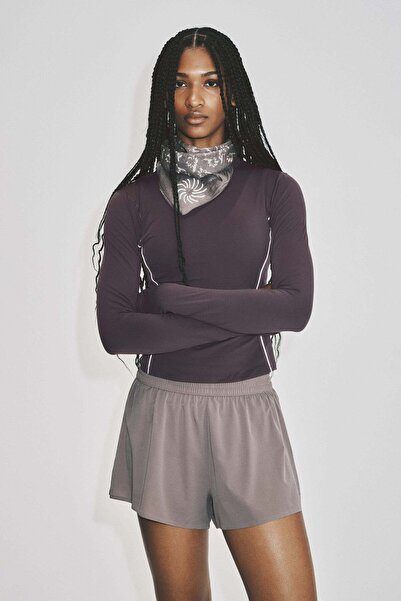 H&M Slim Fit Reflective sports top with DryMove™