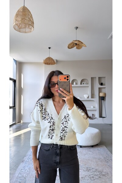 Buket Teke Ecru Beaded and Stoned Yumoş Premium Cardigan